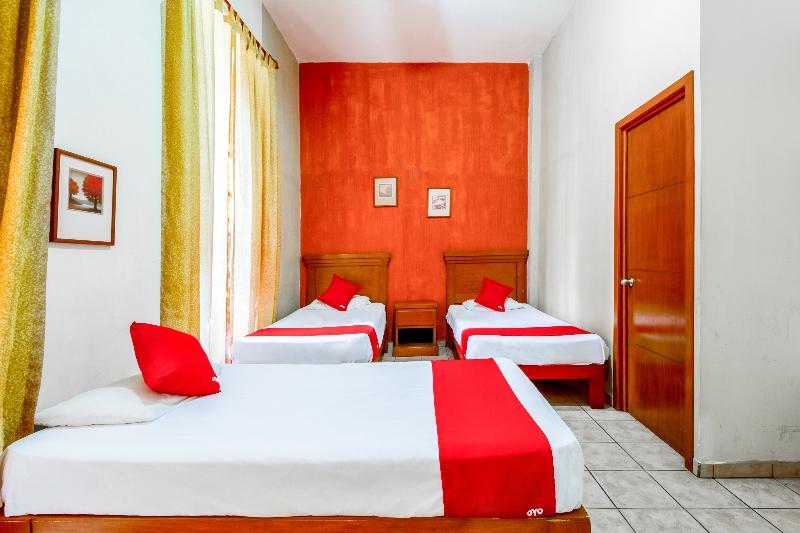 Oyo Hotel Posada Garibaldi Guadalajara Exterior foto